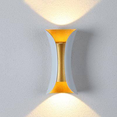 China New Design IP65 Modern Waterproof Led Wall Light Through COB Led 10W Outdoor Led Wall Light for sale