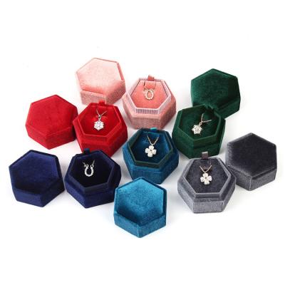 China Fashion Boxes Logo Factory Wholesale Custom Made Ring Box Luxury Handmade Red-Pink Velvet Necklace Jewelry Packaging Box for sale