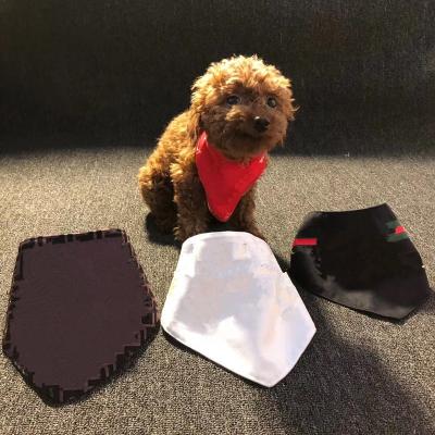 China Fashion Brand Designer 100% Soft Stocked Cotton Dog Scarf Puppy Perros Triangle Dog Bandana for sale