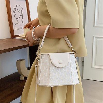 China 2022 New Arrival Daily Used Bucket Handbags Handbags Woman s Bags Luxury Handbags Set for sale