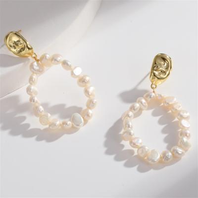 China Vintage 925 sterling silver pearl earrings brand style new cc famous natural pearl earrings for sale