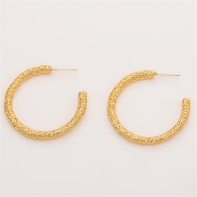 China New Fashionable Vintage Gold Stud Earrings Ladies Stud Earrings Women Gold Plated Earrings for sale