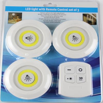 China Wireless Wardrobe Light Radio Under Cabinet Lights with Remote Control, LED Puck Lights Sticker for Bedroom Closet Wardrobe (3pcs A Pack) for sale