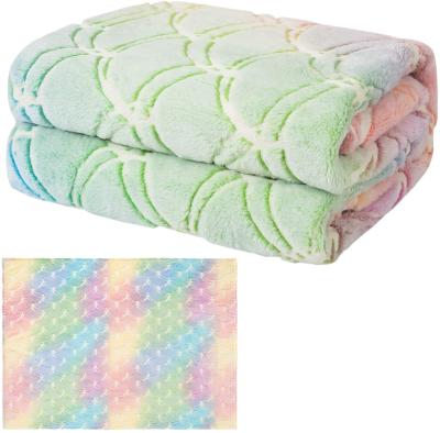 China Wearable Premium 100% Polyester Flannel Super Soft Glow In The Dark Flannel Blanket for sale