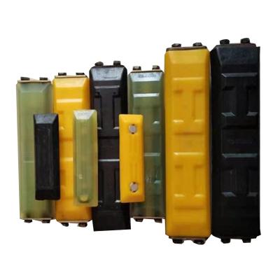 China Construction Material Stores 12tons Excavator Spare Parts Excavator Rubber Pads for sale