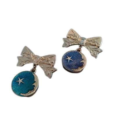 China Zinc Alloy + Epoxy Resin Sun Moon Star 18K Alloy Epoxy Resin Women's Gold Plated Brooch Pin for sale