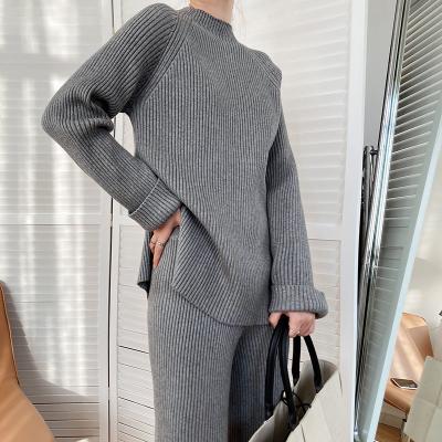 China 2 Piece Set Ladies Anti-Wrinkle Winter Wide Leg Pants Set Tortoise Neck Spandex Sweater Top Knit Acrylic Women Pants Sweater Set for sale