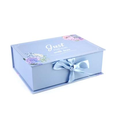 China Recyclable Folding Cardboard Box Box Flat Elegant Present Packaging Printed Paper Box In Factory Wholesale for sale