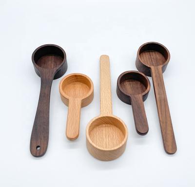 China Custom Viable Wooden Solid Wood Quantitative Spoon Handle Black Walnut Coffee Scoop Short Coffee Powder Beech Wood Measuring Spoon for sale