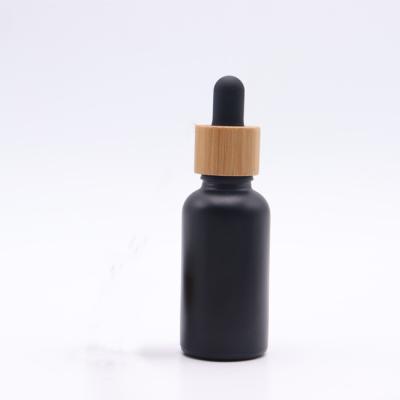 China Hot Sale 30ml Glass Bottle Essential Oil Bottle Cosmetic Serum Bottle With Dropper For Cosmetic Packaging for sale