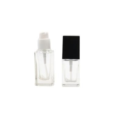 China Cosmetic Clear Lotion Bottles 30ml 40ml 60ml Serum Bottle 100ml Glass Glass Bottle With Pump for sale