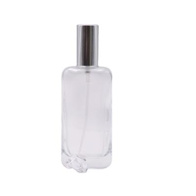 China Cosmetic Room Spray Bottles 50ml Luxury Perfume Bottle Packaging 30ml Transparent Glass Spray Bottle for sale