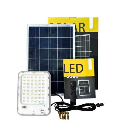 China Ip65 25W 40W 60W 100W 200W 300W Waterproof Thin Aluminum Outdoor Led Solar Garden Die Casting Flood Light Price for sale