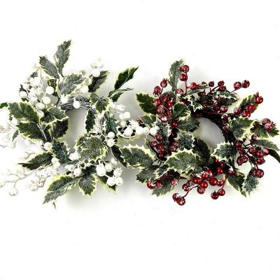 China Natural Hot Sale Snow White Red Berries Garland Snow Decoration Vine Wreath For Front Door Home Decor for sale