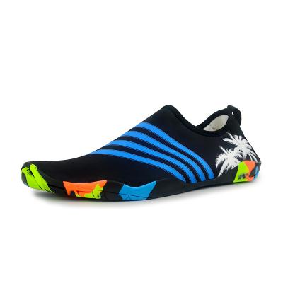 China Quick-drying Wholesale Chinese Men's Beach Aqua Water Skin Shoes Swimming Neoprene for sale