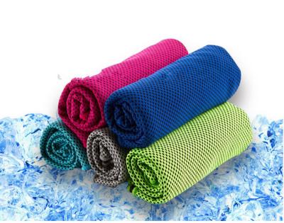 China Absorbing sweat keep Cool 100% polyester cool  fabric cooling towel for sporter worker for sale