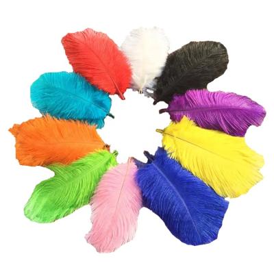 China Party Fashion Gold Ostrich Feathers Plumas de Colores Feather Decorations Wedding Feathers Manufactures for sale