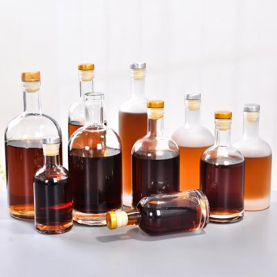 China Wholesale 500ml 750ml 1 Liter Wine Storage Decaled Liquor Wine Bottles Whiskey Spirit Vodka Carved Liquor Glass Bottle for sale