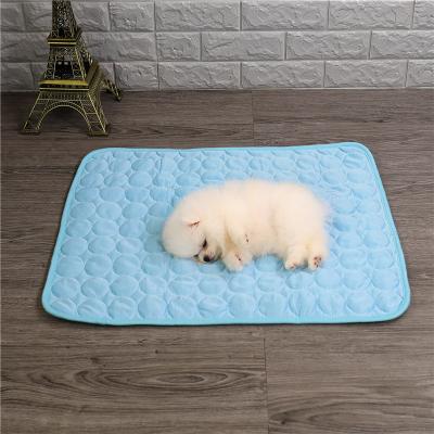 China Durable Warm Ice Silk Washable Summer Protective Self Cooling Mat Pet Dog Self Cooling Mat For Crates And Cat Establishments Beds for sale