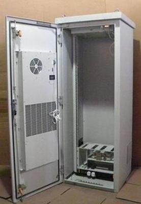 China Tower Installed Telecom Cabinet, IP55, With Heat Exchanger and Fans, Aluminum Cabinet for sale