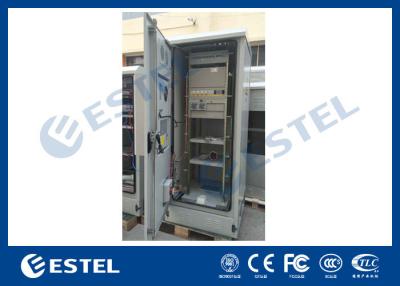 China 19inch Rack Outdoor Telecom Cabinet Weatherproof Enclosure With Cooling System à venda