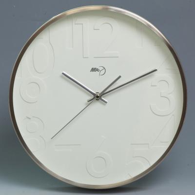 China Creative Aluminum Frame Metal Simple Design Wall Mounted Clock for sale