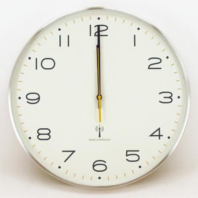 China Calendars Can Time Metal Frame Aluminum Radio Controlled Wall Clock for sale