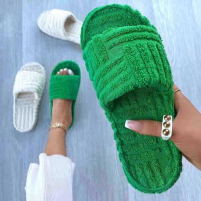 China Fashion Trend US Size 4-12 Thick-soled Warm Women Embossed Towel Cotton Slide Slippers Household Flip Flops Fur Slippers for sale