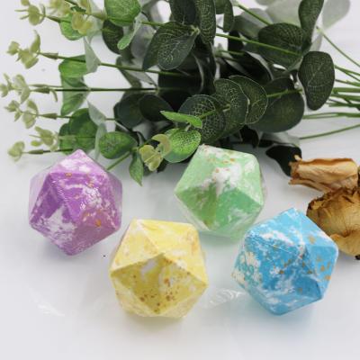 China 100% Handmade Moisturize Bath Bombs Luxury High Quality Cleansing Gifts Set Colorful Fizzy Gift Rainbow Bath Bombs With Flowers for sale