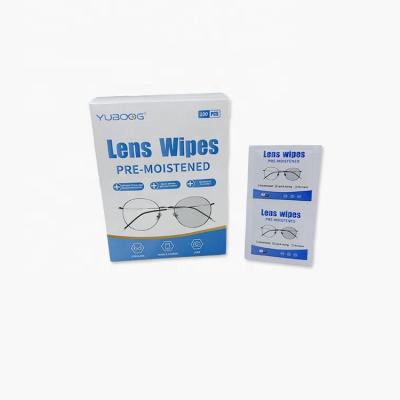 China Cleaning Popular Explosive Pre-moistened And Sterilization Small Size Eyeglasses Cleaning Wipes for sale