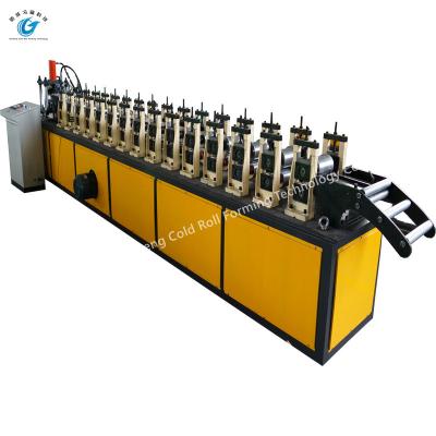 Chine Roller Shutter Door Guide Rail Roll Forming Machine à vendre