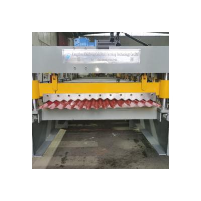 Chine High Efficiency Corrugated Roof Sheet Roll Forming Machine à vendre