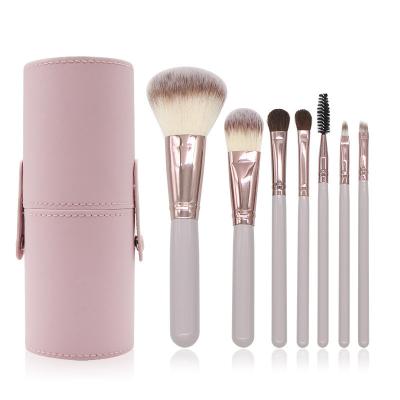 China Hot Selling Smudge Brush 7 Pieces Private Label Make Up Brushes Glitter Handle Eyeshadow Brushes Makeup Sweep Brush With Cosmetic Bucket for sale