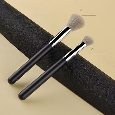 China High Quality Soft Makeup Brush Fluffy Concealer Sweep Synthetic Fiber Custom Flat Oval Precise Concealer Loose Makeup Brush for sale