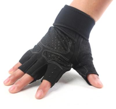 China High Elastic Comfortable Fitness Wrist Suppor Gym Gloves Adjustable For Fitness for sale