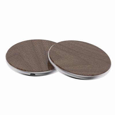 China Portable High Speed ​​Qi Wireless Charger Pad Radio Thin Natural Wood Filling for sale