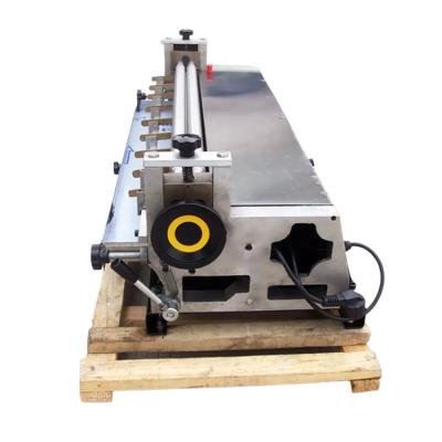 China Food Factory Price 720mm Desktop Manual Paper Gluing Machine for sale