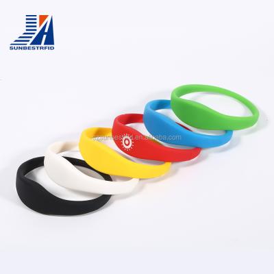 China WR8855 child adult NFC 13.56KHZ passive rfid silicone wristband wristbands bracelet waterproof/waterproof sample free sunbestrfid for sale