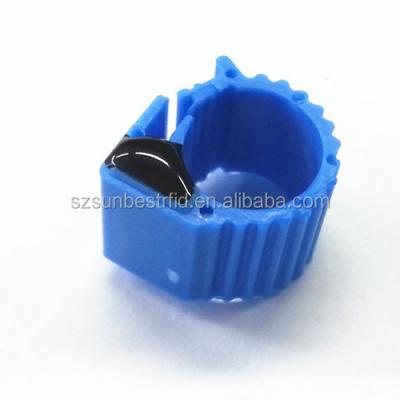 China Hot selling ABS plastic pigeon clip rfid sunbestrfid waterproof/waterproof chip rings for pigeon 134.2khz for sale