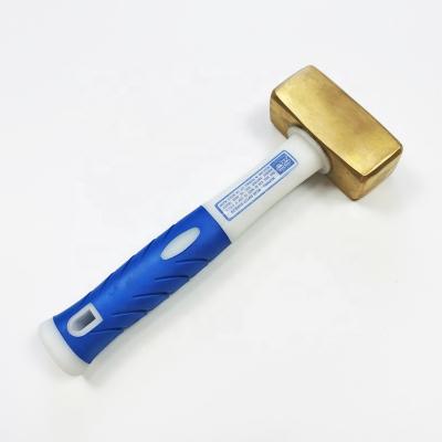 China Stoning Hammer 3LB HAMMER SHAPE STONE BRASS HAMMER WITH FIBERGLASS HANDLE Te koop