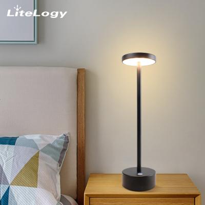 China Circuit design CE ccc table lamps luxury modern bedside convenient deco electric rechargeable modern hotel lighting for sale