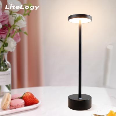 China Modern Bed Side Hotel Wireless Rechargeable Table Lamp For Restaurant for sale