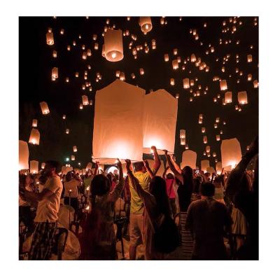 China Kongming Environmental Fireproof 100% Biodegradable Custom Chinese Fly Printing Sky Paper Lantern for sale