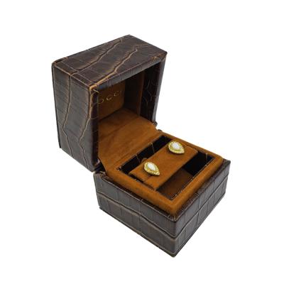 China Packaging& Showing luxury custom made wooden earring jewelry packaging crocodile leather and velvet structure pu wooden box for sale