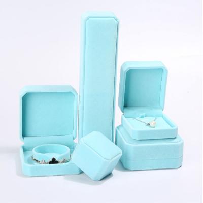 China Custom Multicolor Velvet Jewelry Boxes Eco - Friendly Packaging With Your Own Logo And Different Colors for sale