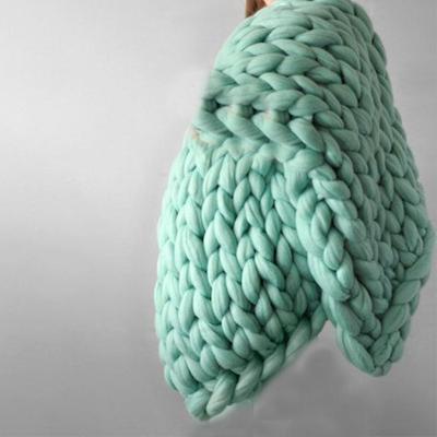 China i@home Folded Luxurious Fat Knit Throw Blanket Super Soft With Green Color for sale