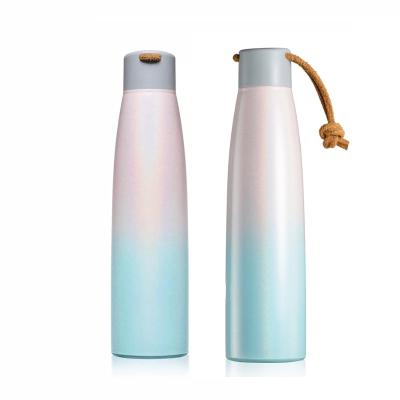 China Viable Customize 550ML Double Wall Stainless Steel Sport Cola Shape Water Bottle With Lid Te koop