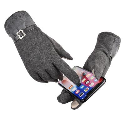 China Comfortable Workout Gloves Fashion Velvet Gray Warmer Women's Gloves for sale