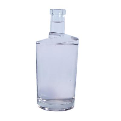 China 750ml Beverage Bottle Luxury Whiskey Glass Bottle Empty Vodka Bottle Can Be Customized for sale