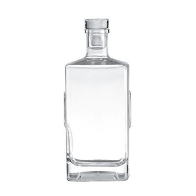 China Beverage Whiskey Bottle 750ml Flint Super Clear Vodka Rum Glass Whiskey Bottle for sale